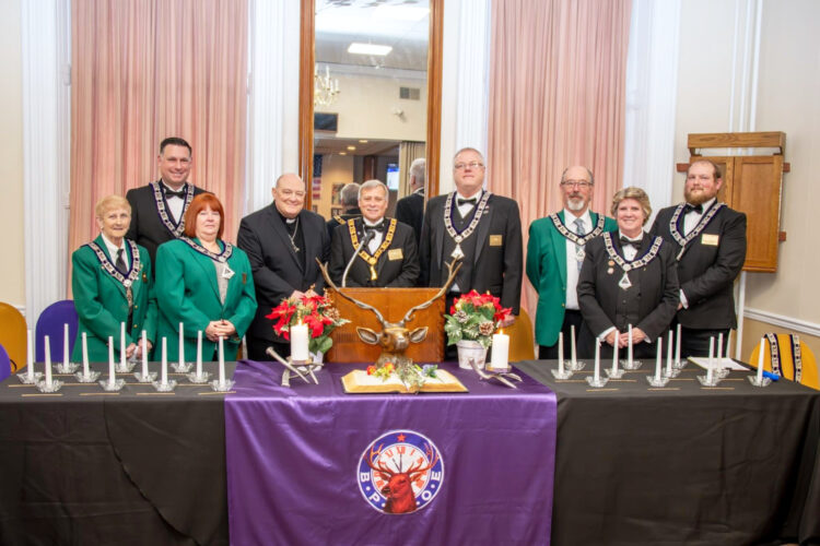 Elks remember late members with service News, Sports, Jobs The Express